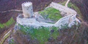 Stari grad Sokolac