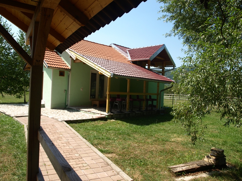 Vikend kuca Emira (3)